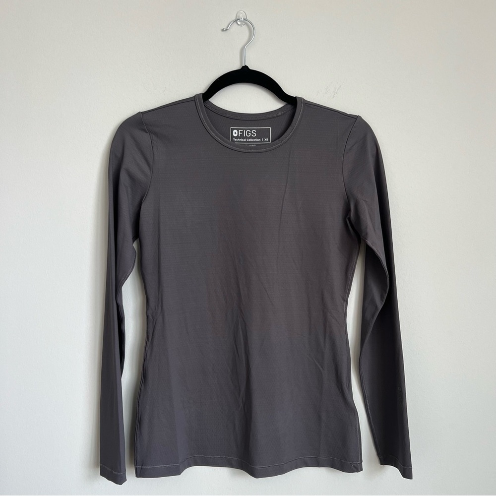 NWT FIGS Technical Collection Long Sleeve Underscrub Crewneck Dark Gray Size XS
